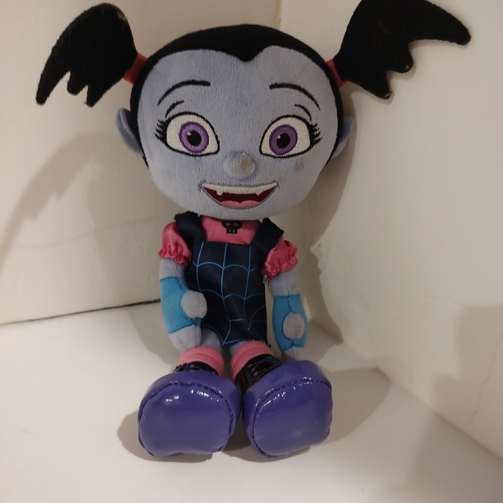 Disney Junior Vampirina Hauntly Small plush  10" Halloween toy based TV Used 3+